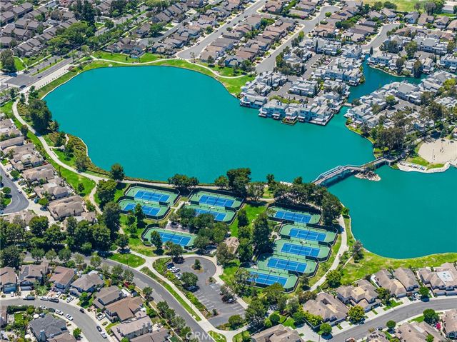 31 Claret, Irvine, CA 92614