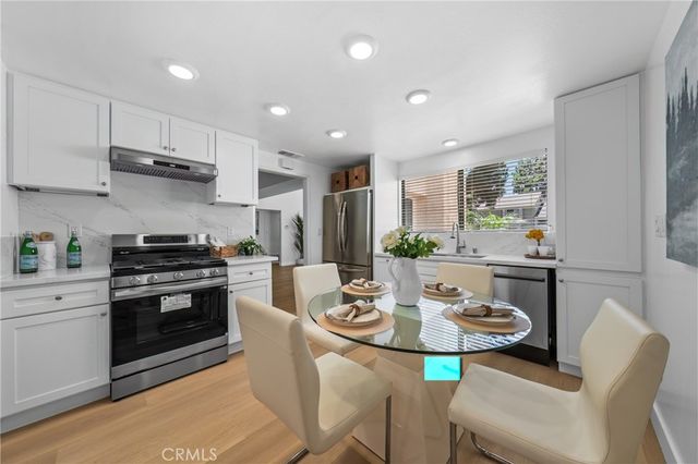 31 Claret, Irvine, CA 92614