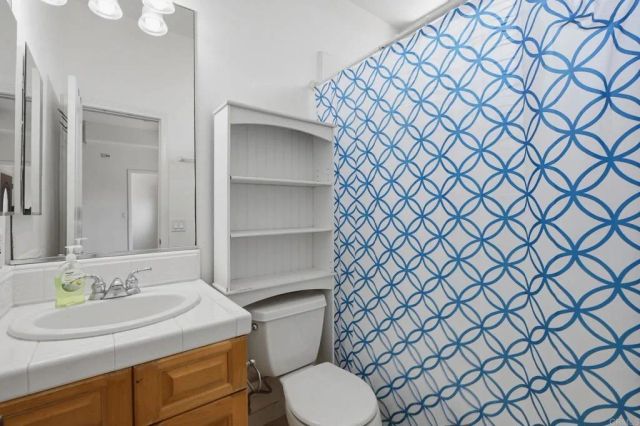 7548 Romeria Street, Carlsbad, CA 92009