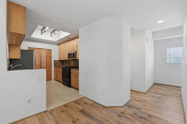 7548 Romeria Street, Carlsbad, CA 92009
