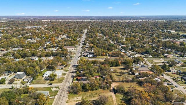 2512 E Ann Arbor Avenue, Dallas, TX 75216