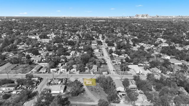 2512 E Ann Arbor Avenue, Dallas, TX 75216