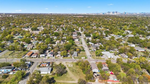 2512 E Ann Arbor Avenue, Dallas, TX 75216