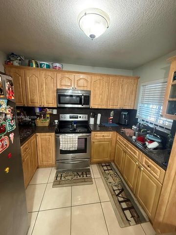 6081 W 24th Ave 102, Hialeah, FL 33016