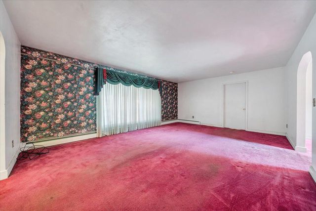 4022 High Acres RD, Roanoke, VA 24017