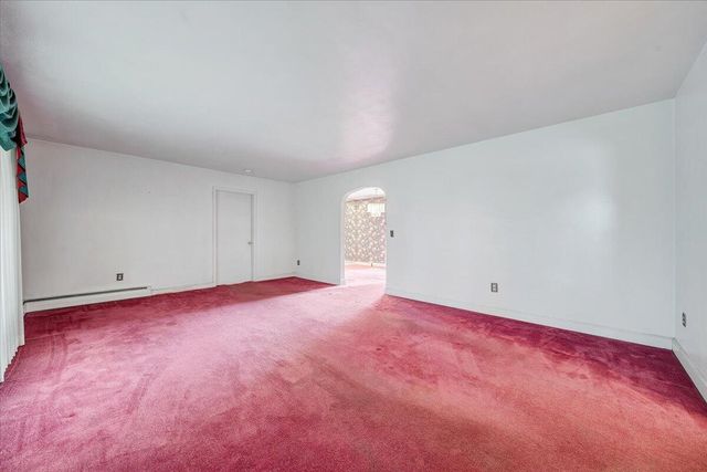 4022 High Acres RD, Roanoke, VA 24017