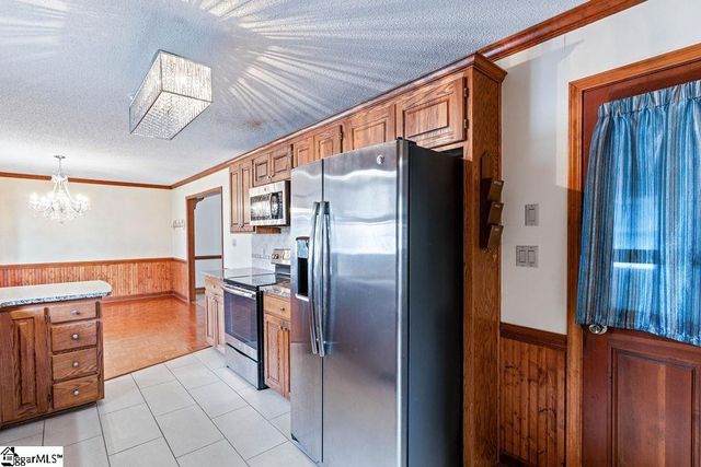 312 Sloping Meadow Drive, Inman, SC 29349