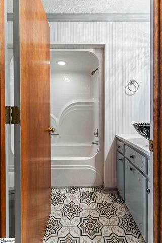 312 Sloping Meadow Drive, Inman, SC 29349