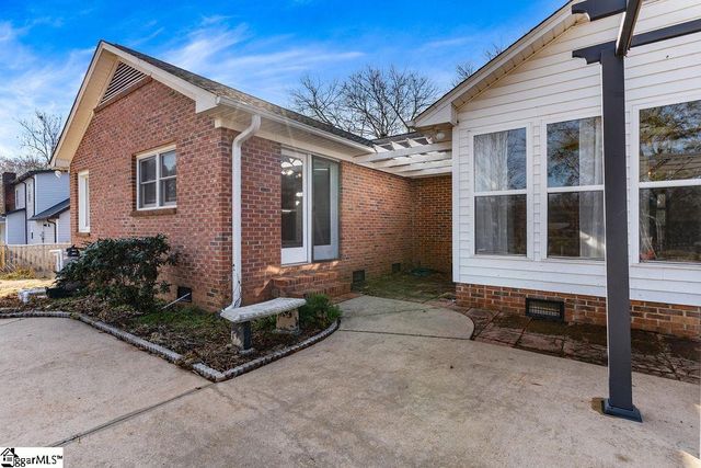 312 Sloping Meadow Drive, Inman, SC 29349