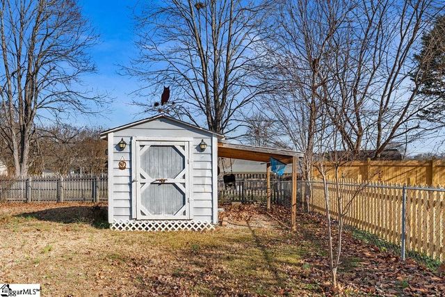 312 Sloping Meadow Drive, Inman, SC 29349