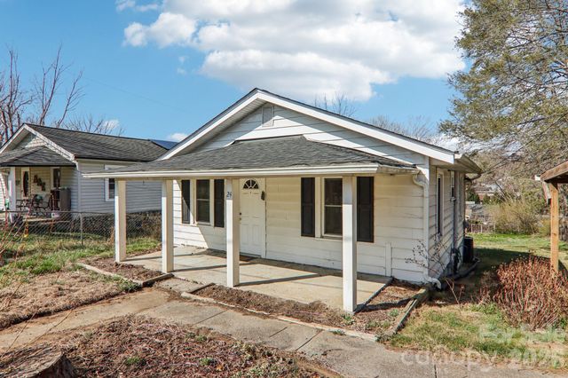 24 Pelzer Street, Asheville, NC 28804