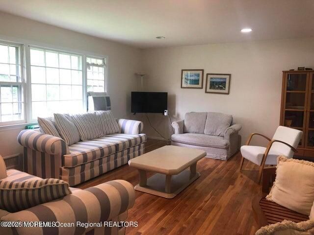 442 Redmond Avenue, Oakhurst, NJ 07755