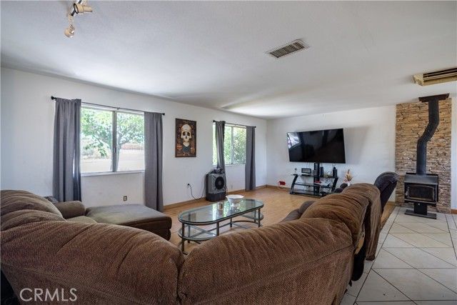 3809 Hanford, Yucca Valley, CA 92284