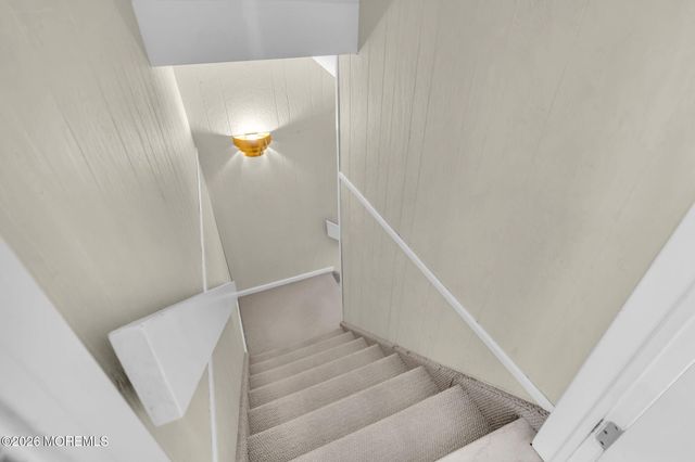 9 Woodcrest Terrace, Englishtown, NJ 07726
