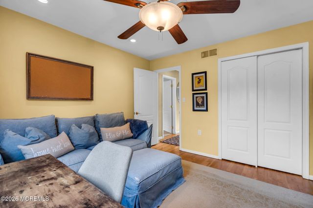 9 Woodcrest Terrace, Englishtown, NJ 07726