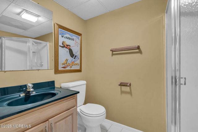 9 Woodcrest Terrace, Englishtown, NJ 07726