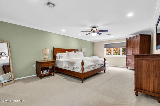 9 Woodcrest Terrace, Englishtown, NJ 07726