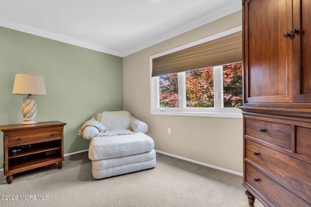 9 Woodcrest Terrace, Englishtown, NJ 07726