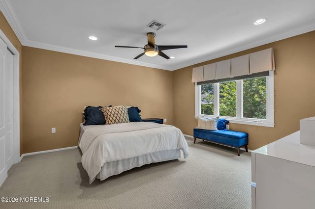 9 Woodcrest Terrace, Englishtown, NJ 07726