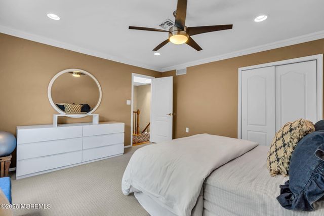 9 Woodcrest Terrace, Englishtown, NJ 07726