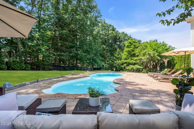 9 Woodcrest Terrace, Englishtown, NJ 07726