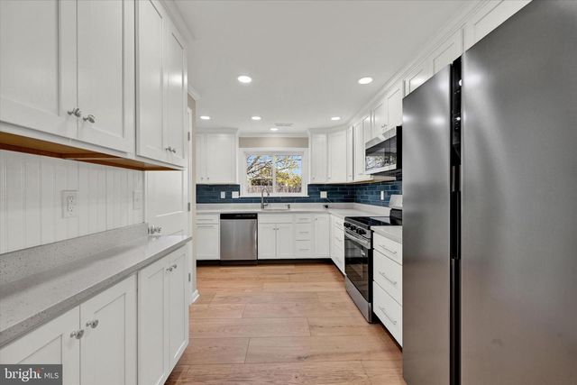 100 FULLER AVE, Baltimore, MD 21206