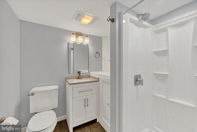 100 FULLER AVE, Baltimore, MD 21206