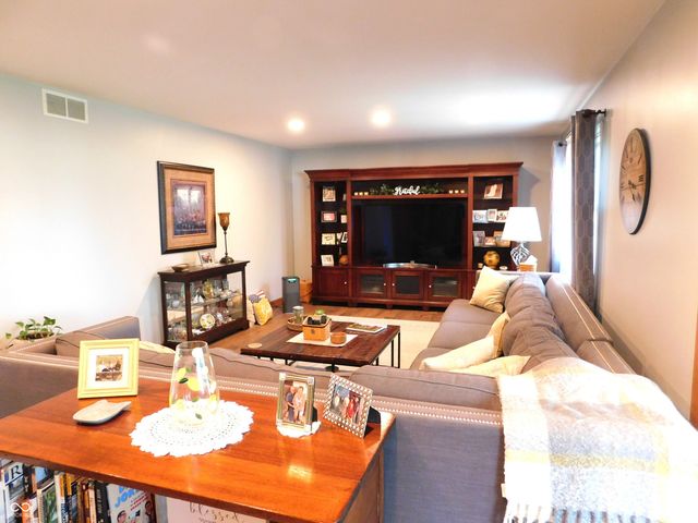 1124 E Israel Street, Greensburg, IN 47240