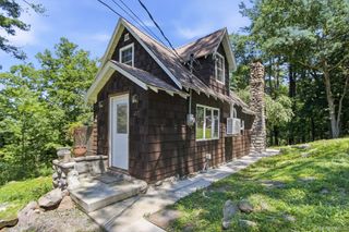 27 Rumsey Road, Greenwood Lake, NY 10925