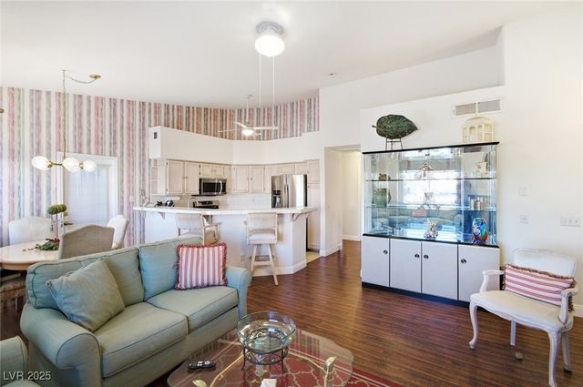 5225 West Reno Avenue 205, Las Vegas, NV 89118