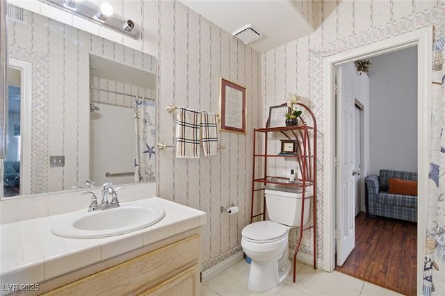 5225 West Reno Avenue 205, Las Vegas, NV 89118