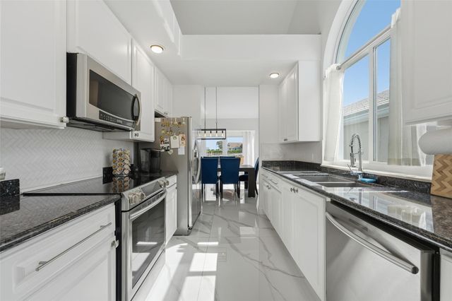 1530 Wilderness Road, West Palm Beach, FL 33409