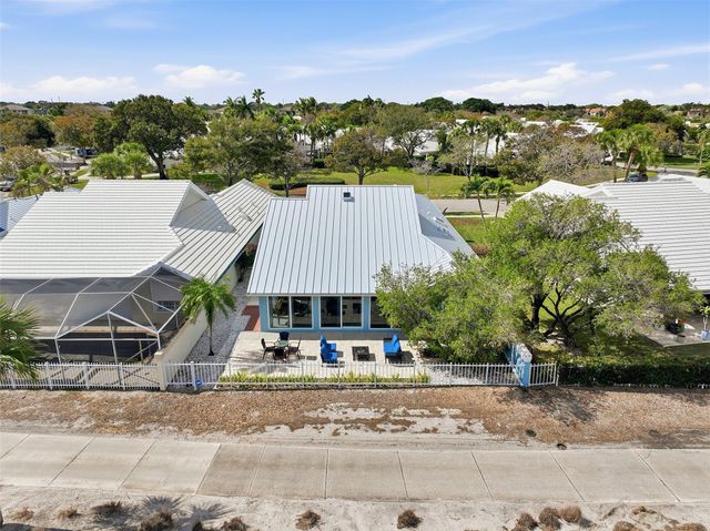 1530 Wilderness Road, West Palm Beach, FL 33409