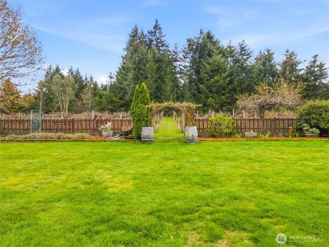 3135 74th Avenue SE, Olympia, WA 98501