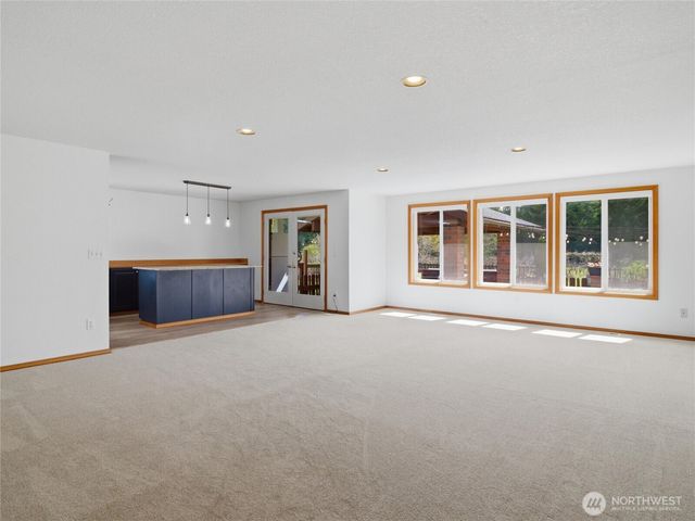 3135 74th Avenue SE, Olympia, WA 98501