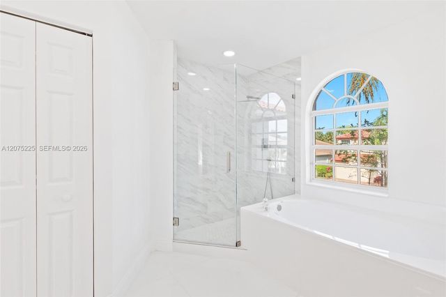 15842 SW 14 Street, Pembroke Pines, FL 33027