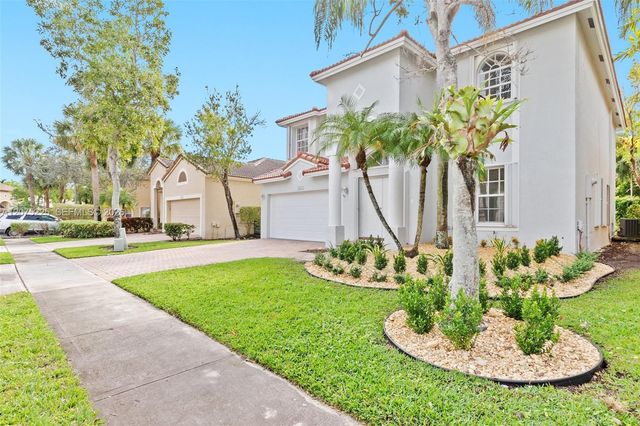 15842 SW 14 Street, Pembroke Pines, FL 33027