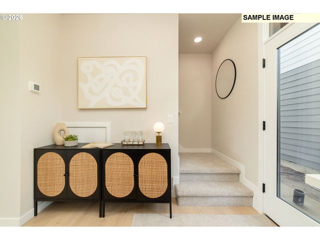 5695 Se 60th Ave, Portland, OR 97206