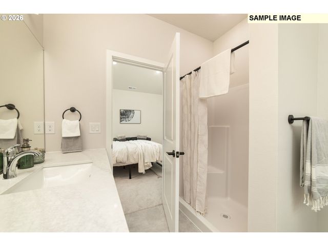 5695 Se 60th Ave, Portland, OR 97206