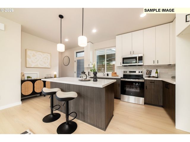 5695 Se 60th Ave, Portland, OR 97206