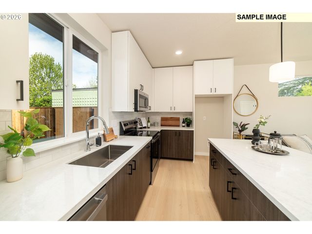 5695 Se 60th Ave, Portland, OR 97206