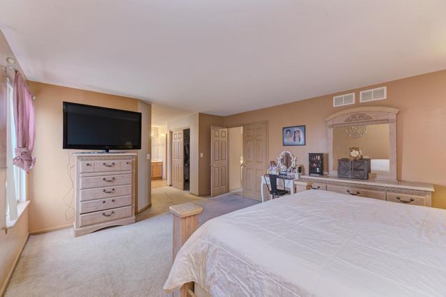 2803 Discovery Drive, Plainfield, IL 60586