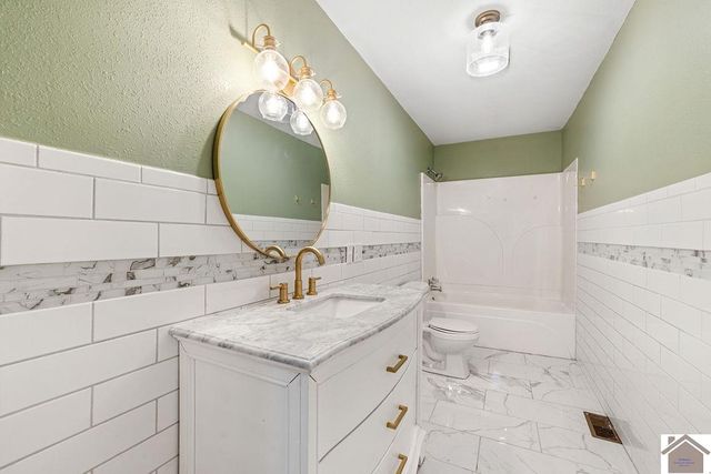 1409 HC Mathis Drive, Paducah, KY 42001