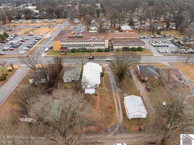 1409 HC Mathis Drive, Paducah, KY 42001