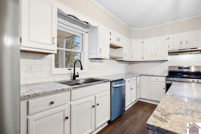 1409 HC Mathis Drive, Paducah, KY 42001