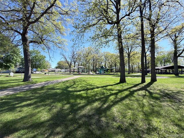 2354 Shevlin Street, Ferndale, MI 48220