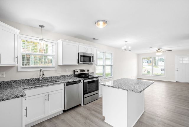 208 Quarry Overlook Way, Clarksville, TN 37043