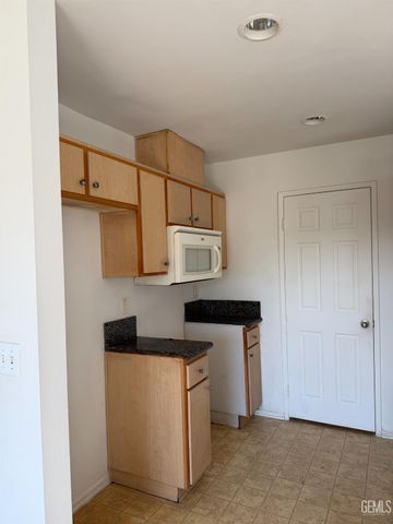 1303 Erie Street, Bakersfield, CA 93307