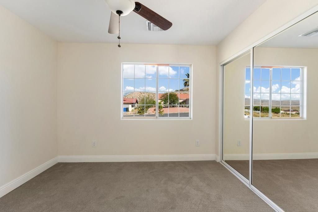 Image 15 of property listing at 9420 Vista Del Valle, Desert Hot Springs, CA 92240