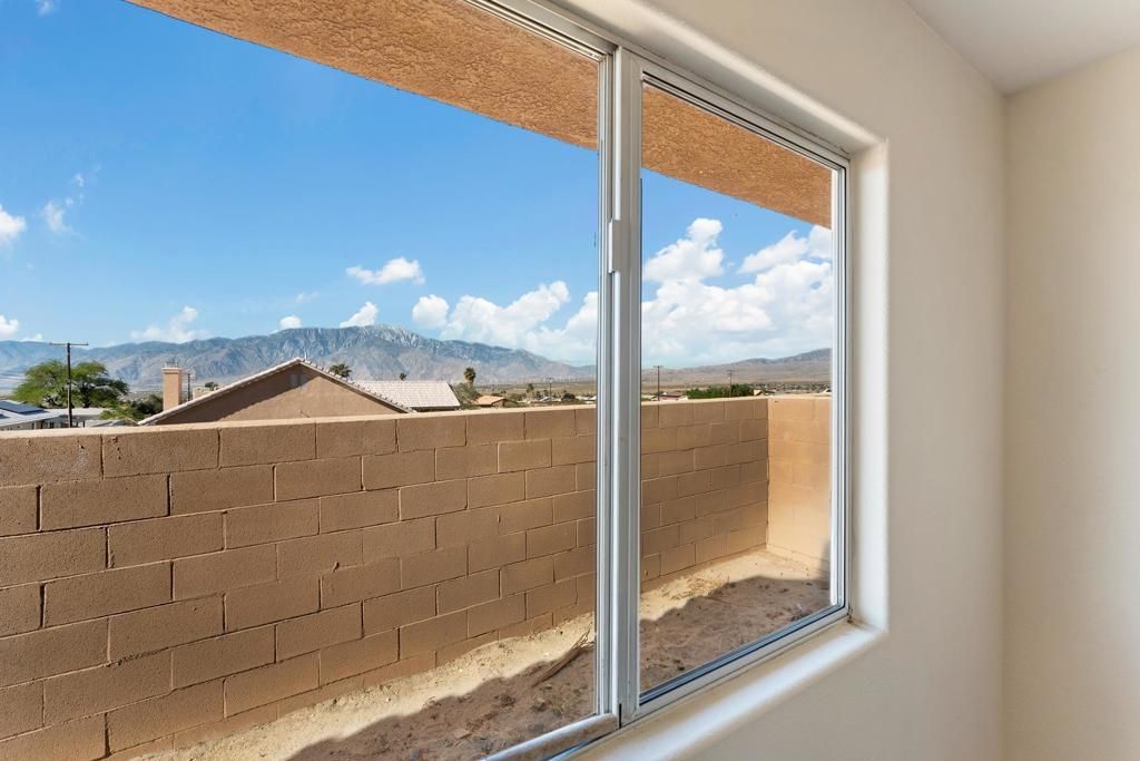 Image 19 of property listing at 9420 Vista Del Valle, Desert Hot Springs, CA 92240